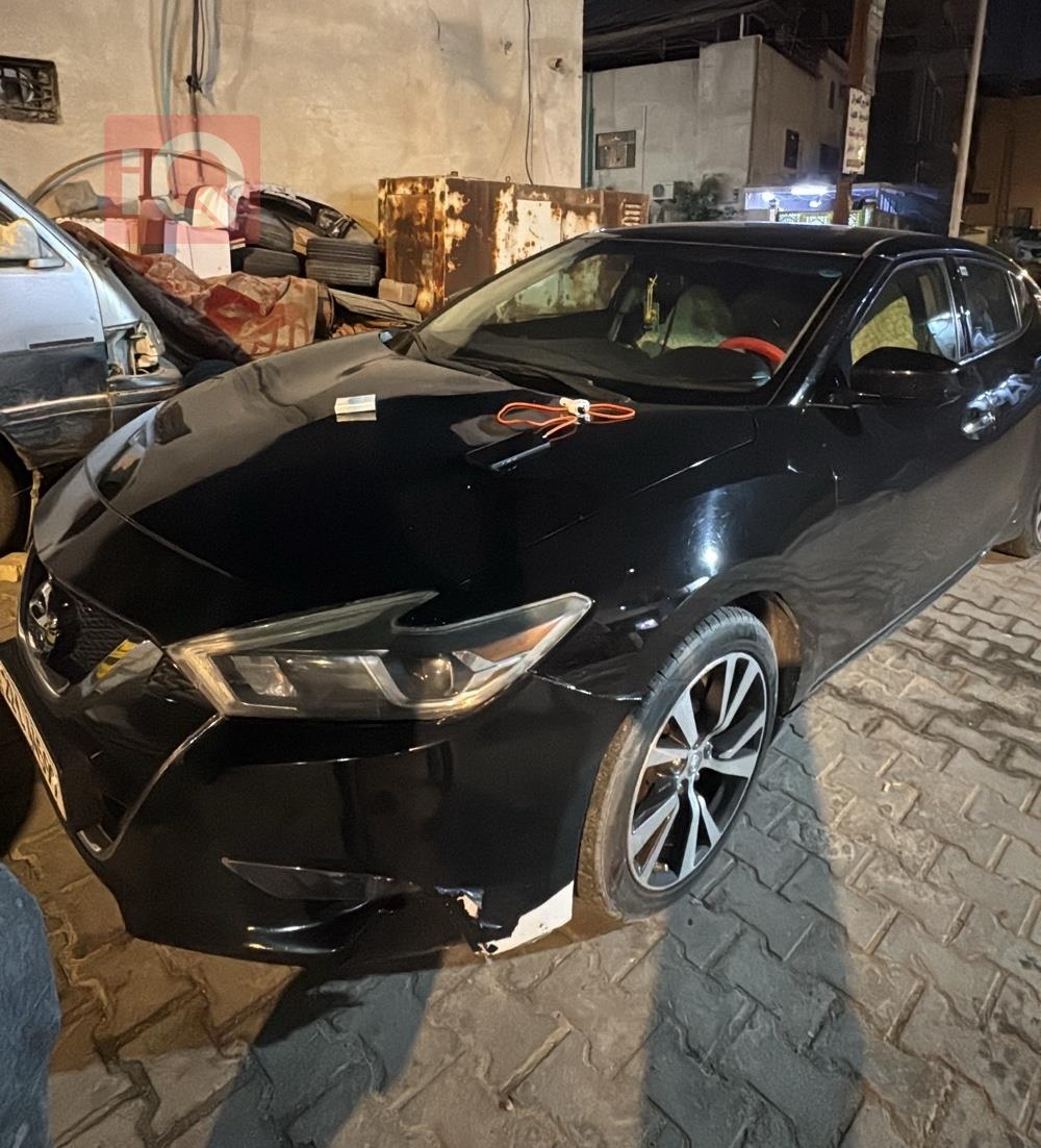 نيسان ماكسيما